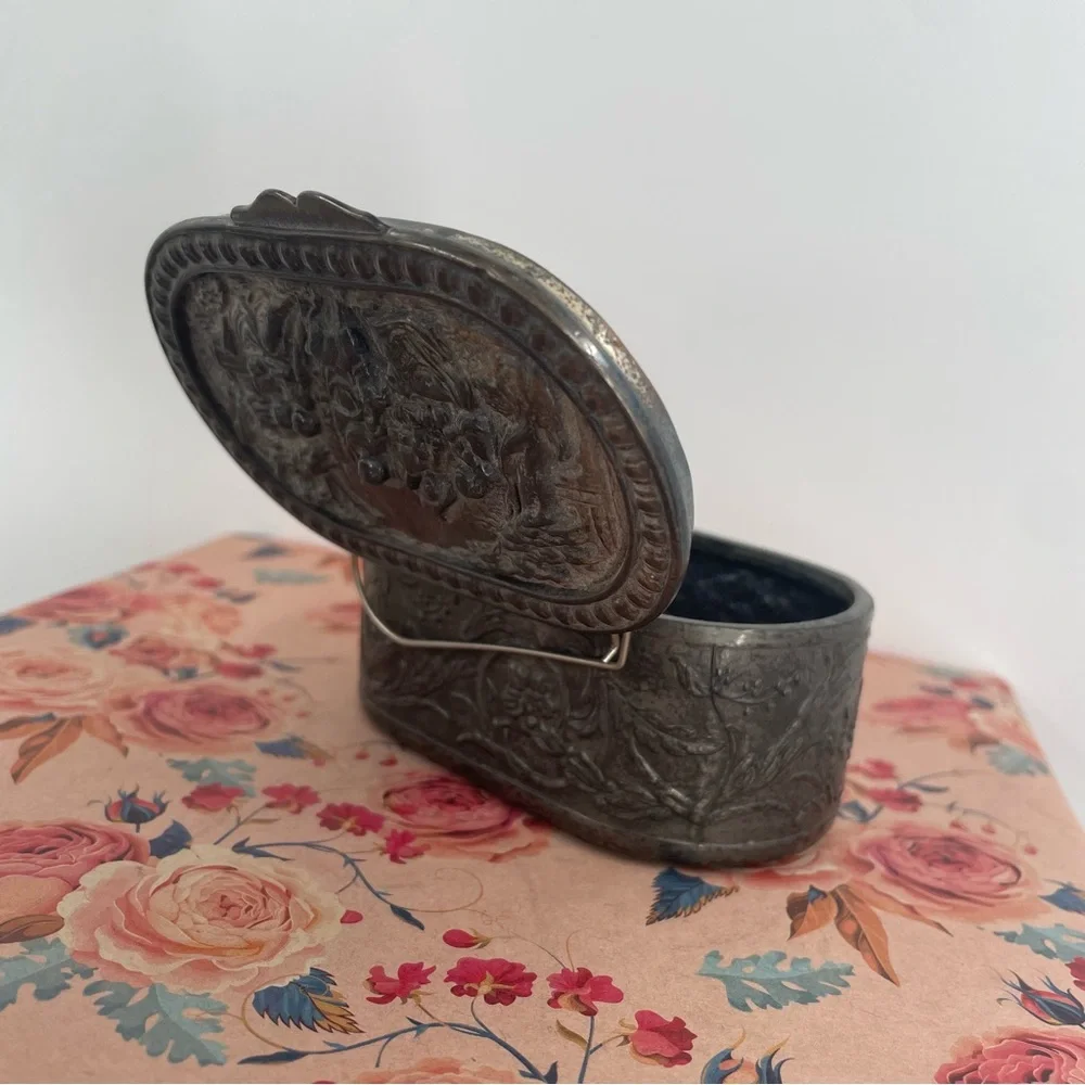 Antique Jennings Brothers Trinket / Jewelry Box
